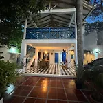 Cuatro Palmas Beach House